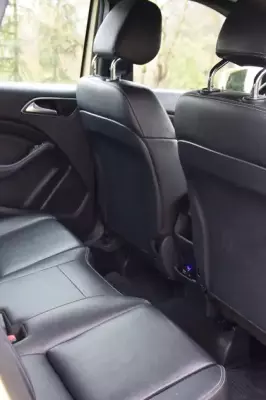 Mercedes B 180 for rent in Croatia